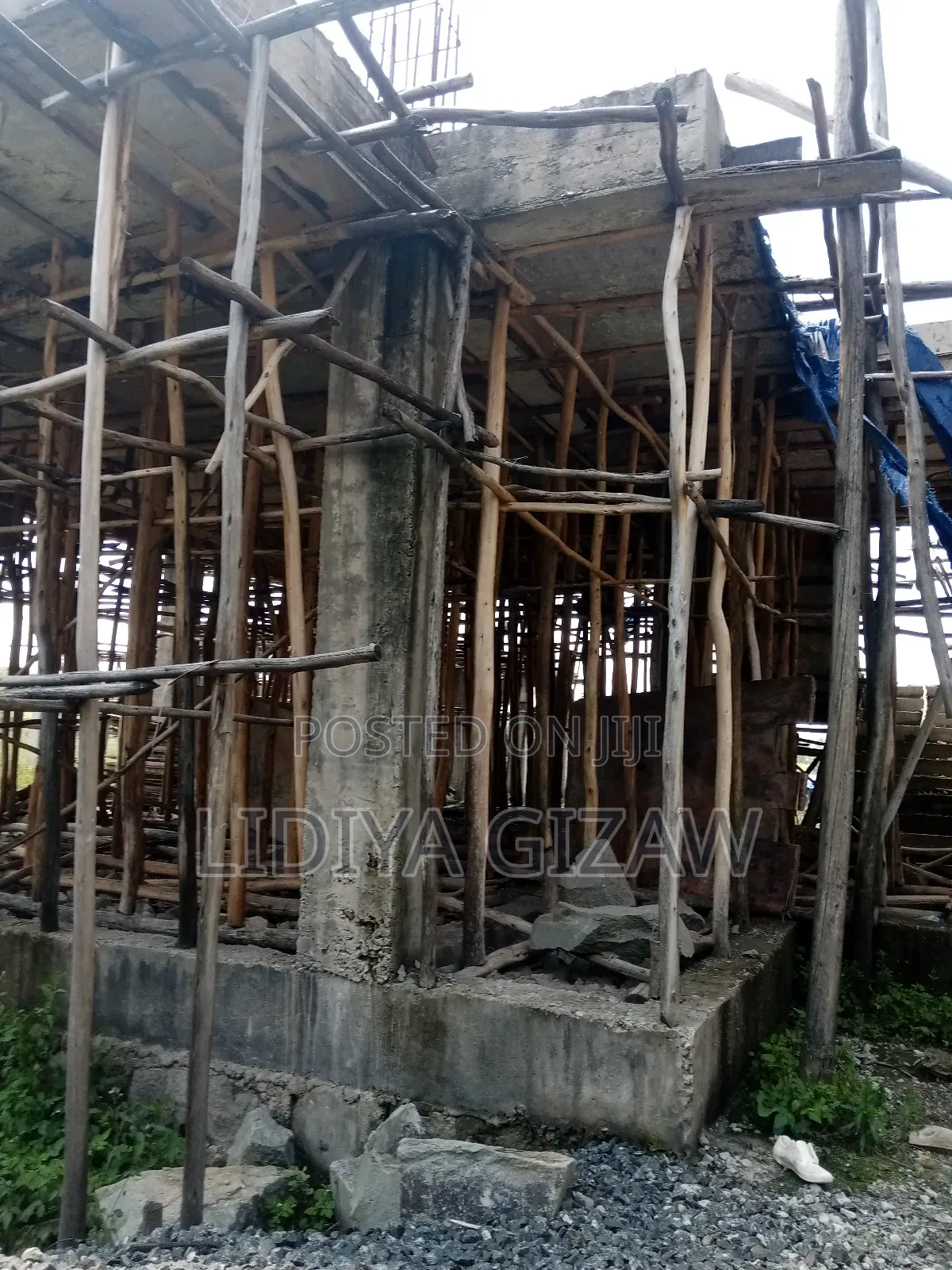 6bdrm House in Akaky Kaliti for sale