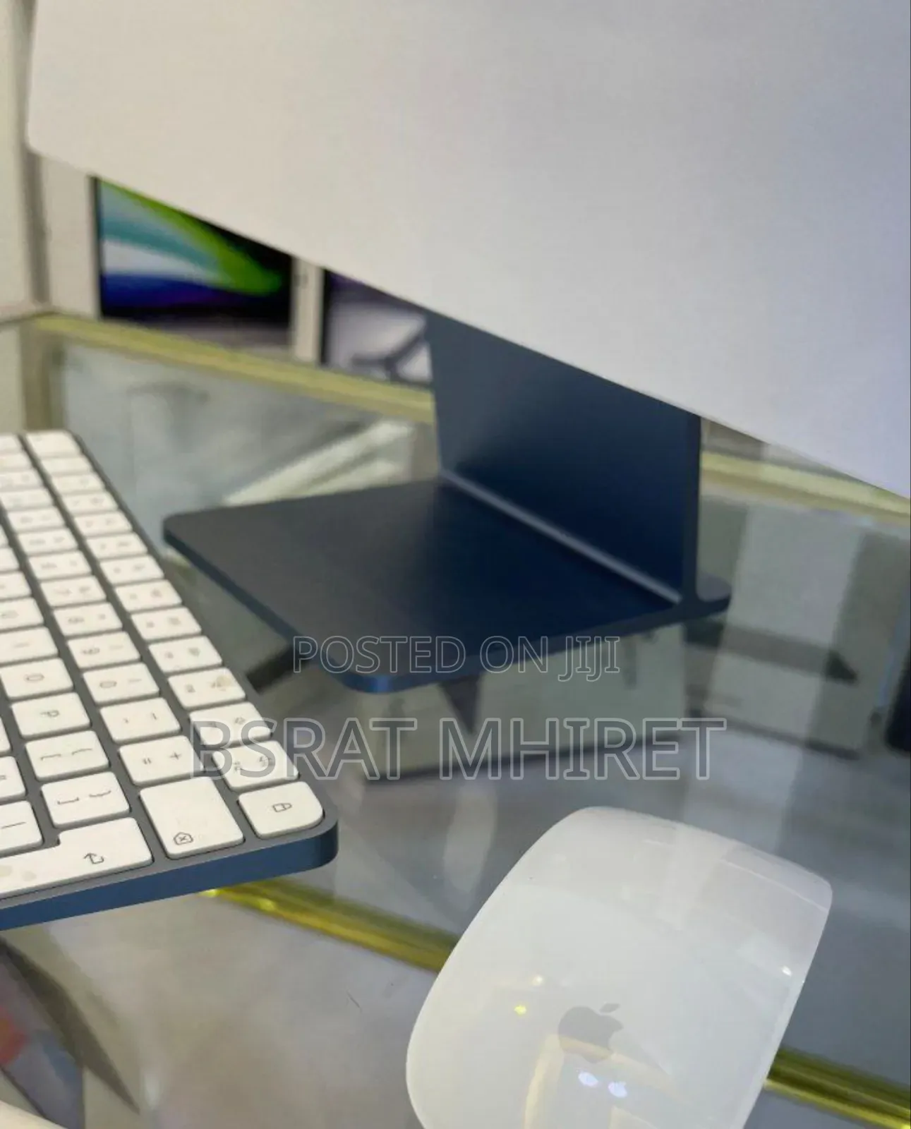 New Laptop Apple MacBook Air 2024 M3 13-Inch 8GB Apple M3 SSD 256GB