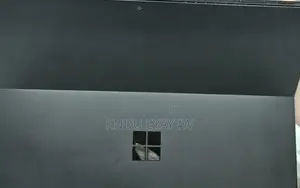 New Laptop Microsoft Surface 8GB Intel Core I7 SSD 256GB