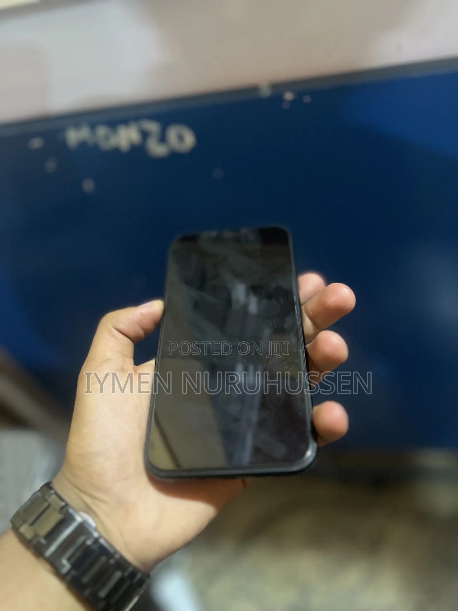 New Apple iPhone XR 64 GB Black