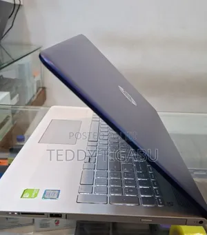 New Laptop HP Pavilion 15 8GB Intel Core I7 HDD 1T