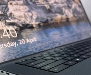 New Laptop Dell XPS 15 16GB Intel Core I7 SSD 512GB