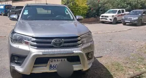 Toyota Hilux 2019 Silver