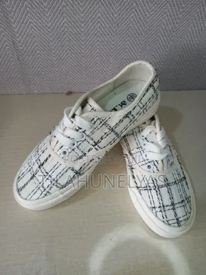 Photo - Black And White Combination