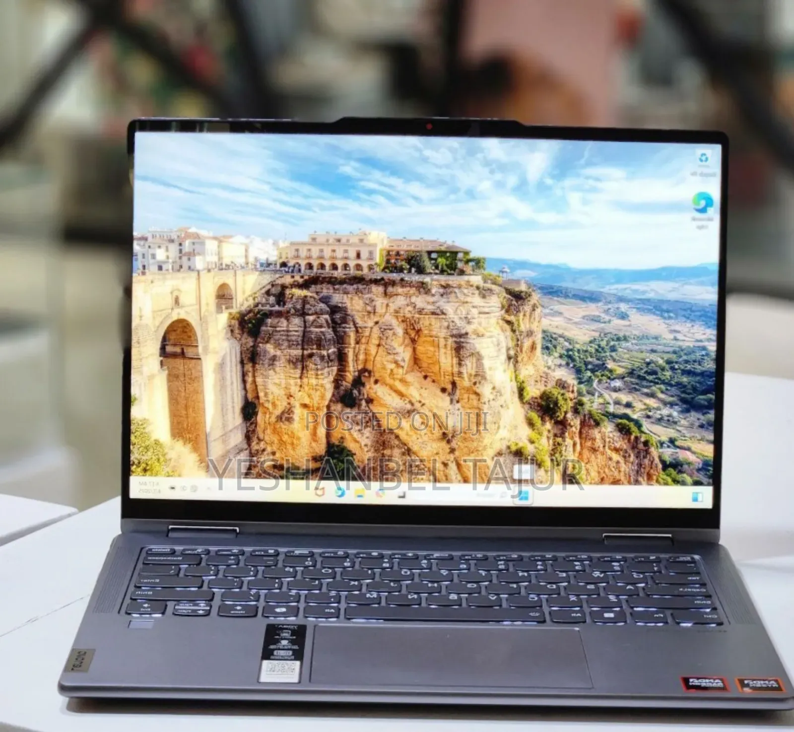 New Laptop Lenovo Yoga 7i 8GB AMD Ryzen 5 SSD 512GB