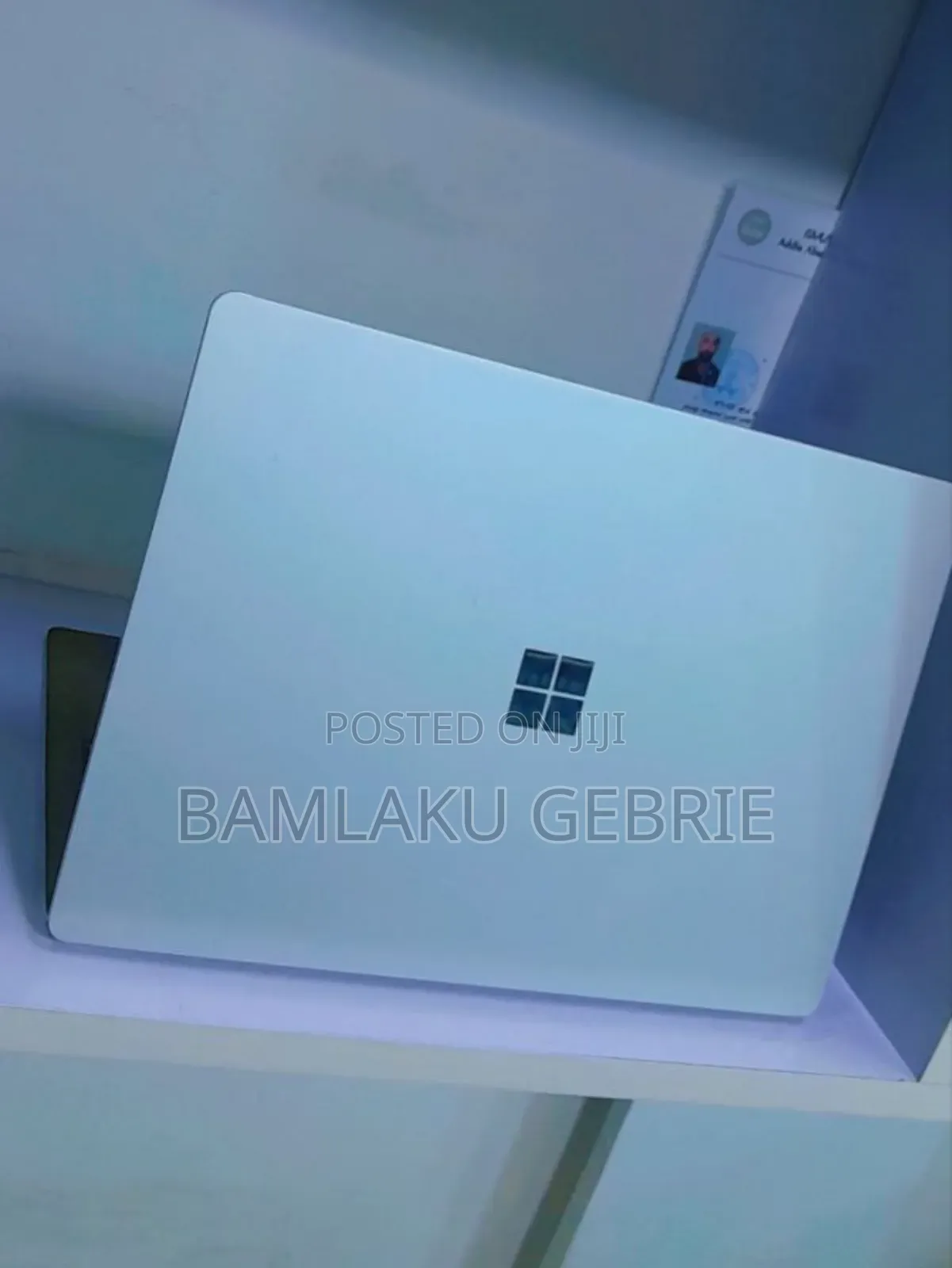 New Laptop Microsoft Surface 8GB Intel Core I5 SSD 256GB