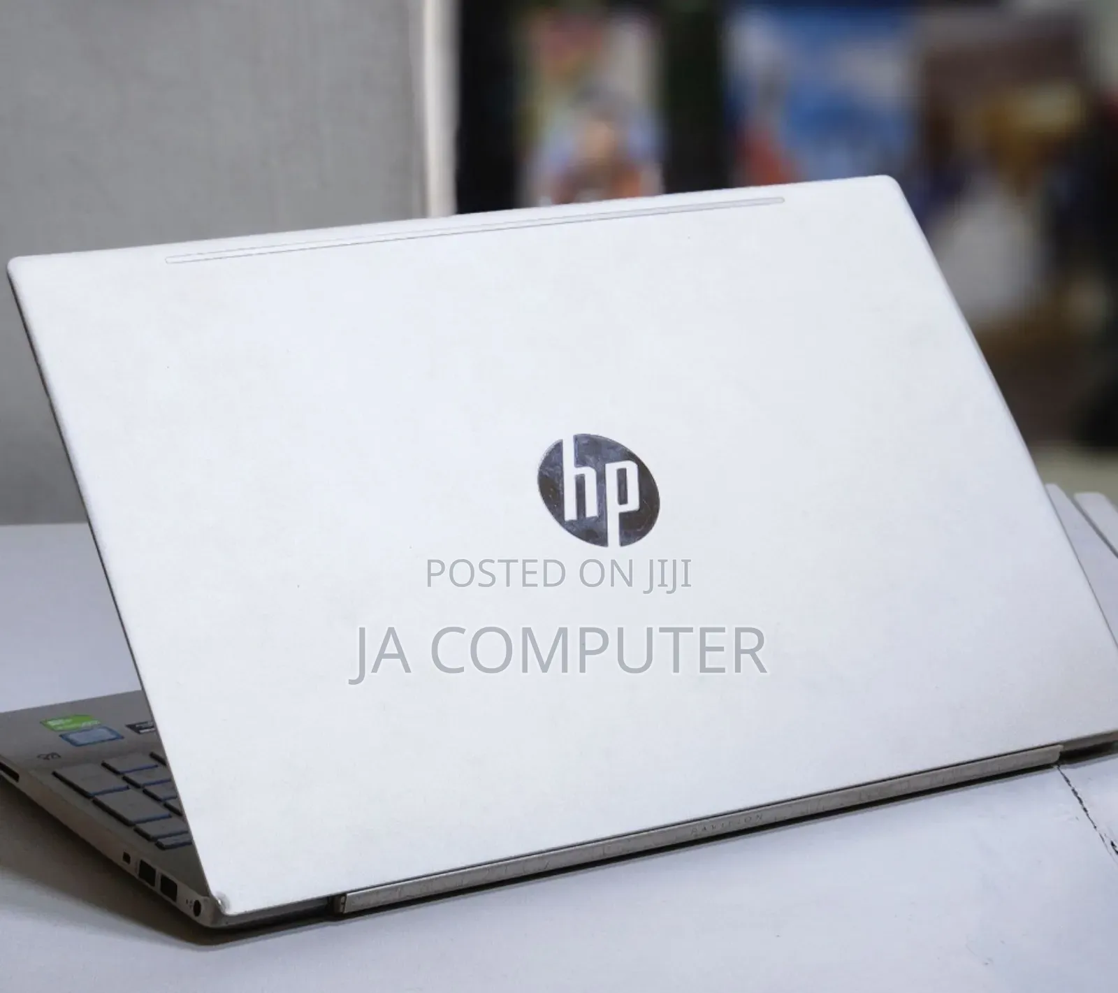 New Laptop HP Pavilion 15 8GB Intel Core I5 SSHD (Hybrid) 1.5T