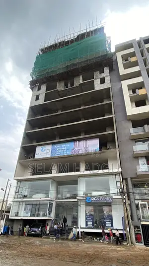 Photo - የንግድ ሱቆችን 40% Discount