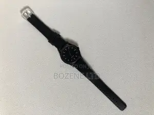 Watch(Women/Black on Black)