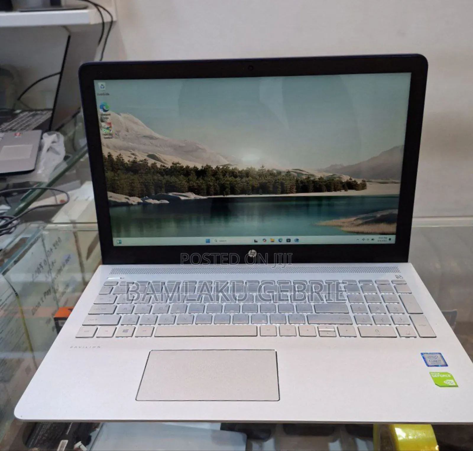 New Laptop HP Pavilion 15 8GB Intel Core I7 HDD+SSD 1.5T