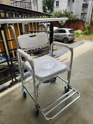 Commode Wheelchair勻慘wheelchair可以wheelchaircommode Toilet New