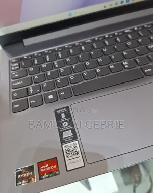 New Laptop Lenovo Legion 5 16GB AMD Ryzen 5 SSD 512GB