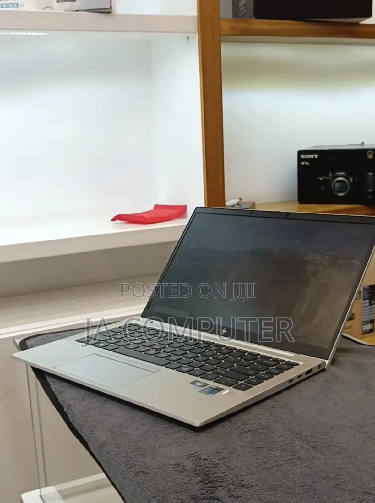 New Laptop HP EliteBook 840 G8 16GB Intel Core I7 SSD 512GB