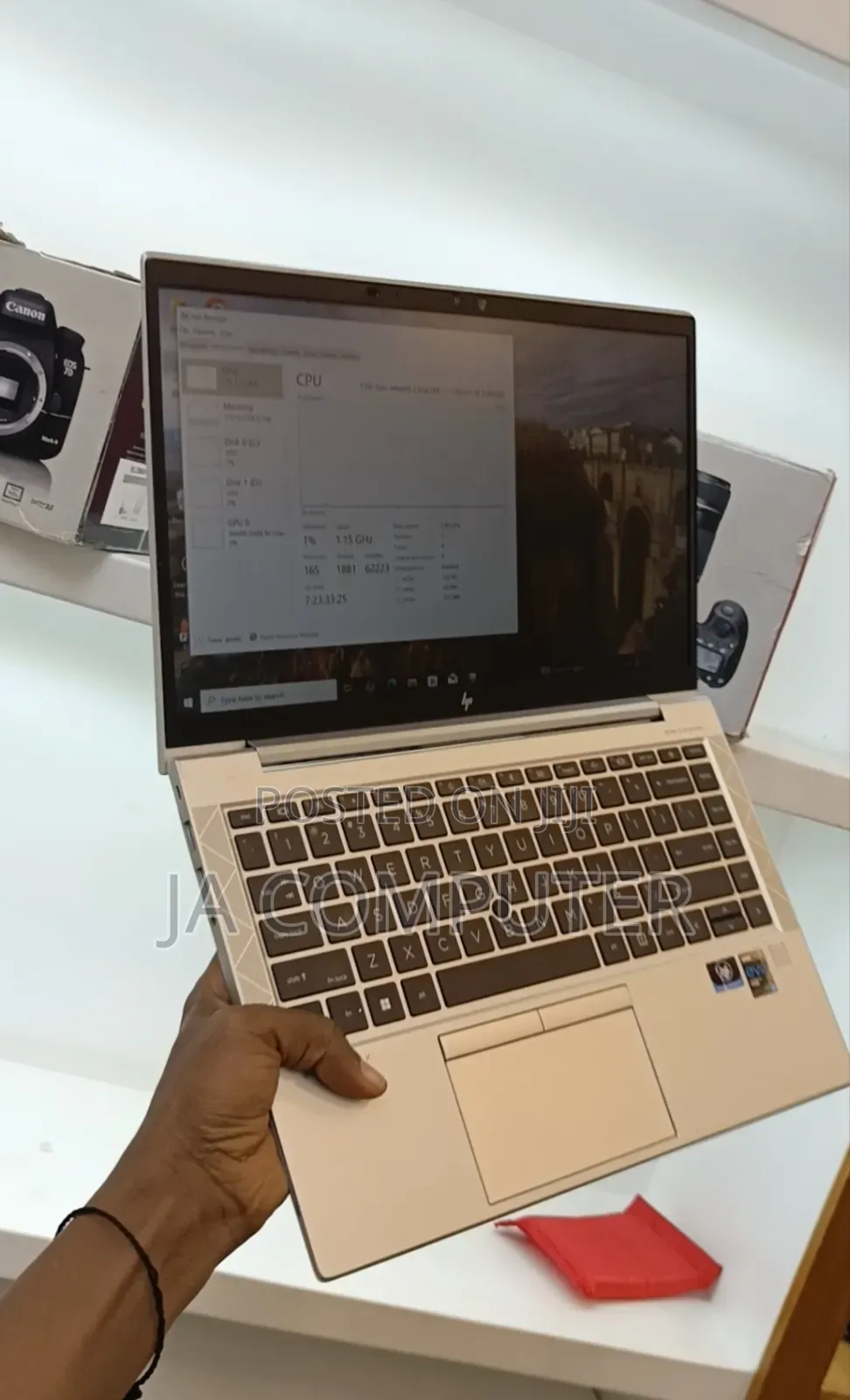 New Laptop HP EliteBook 840 G8 16GB Intel Core I7 SSD 512GB