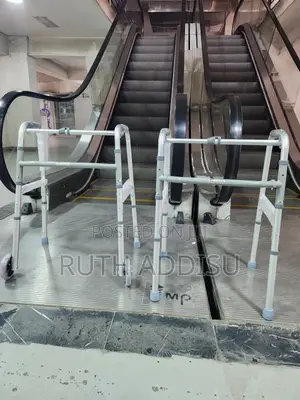 Photo - Walker Medical袱祟foldable Walker死因almunium Walker怖不walker