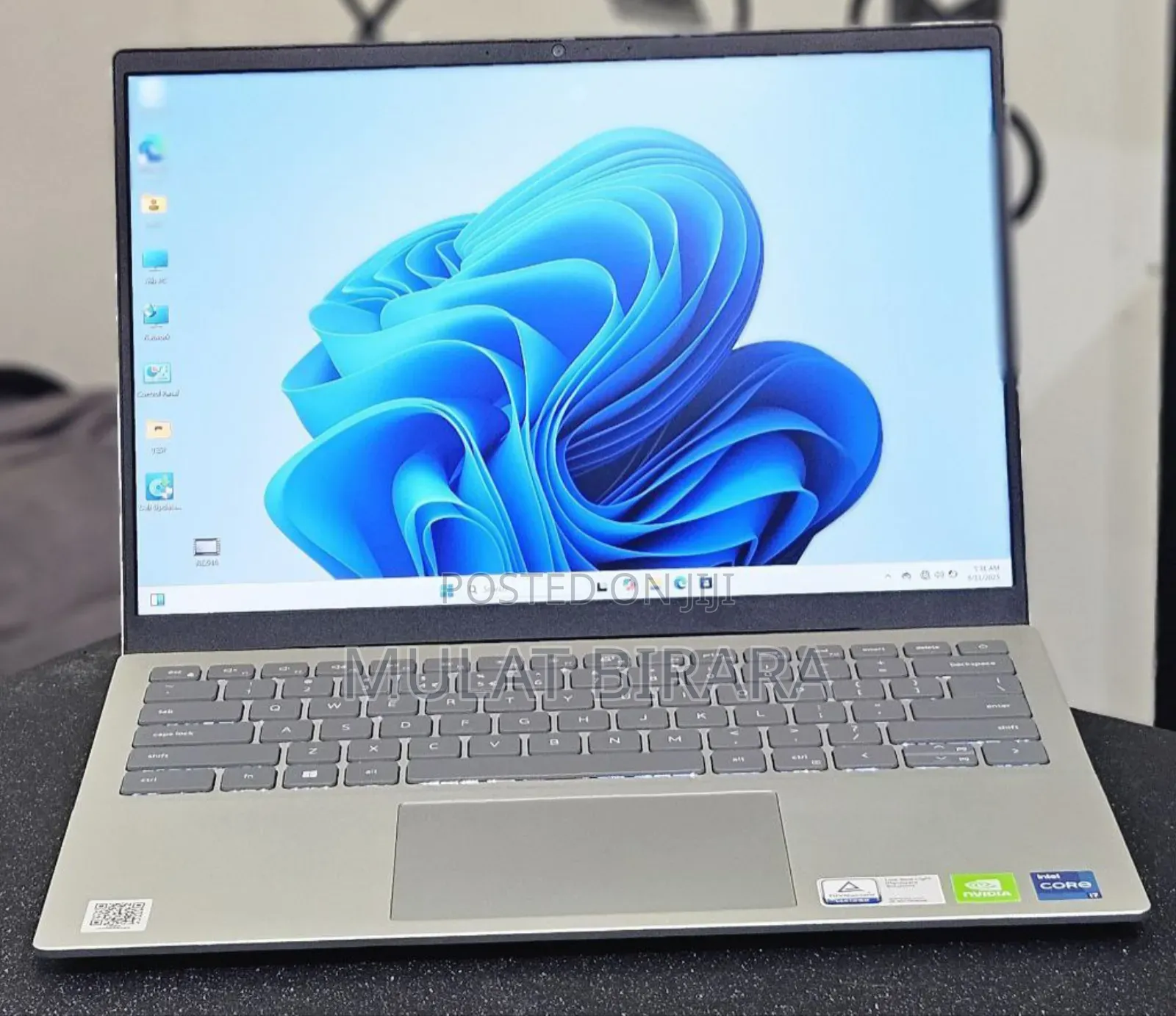 New Laptop Dell Inspiron 16 5620 16GB Intel Core I7 SSD 512GB