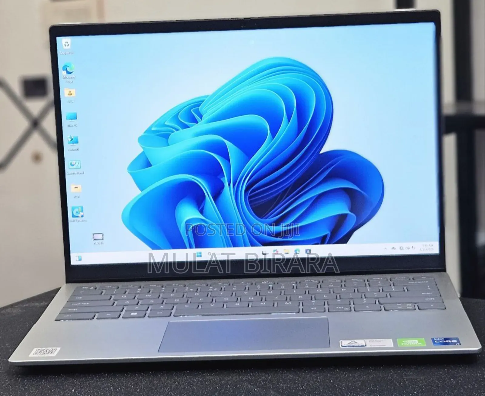 New Laptop Dell Inspiron 16 5620 16GB Intel Core I7 SSD 512GB