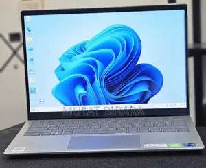 New Laptop Dell Inspiron 16 5620 16GB Intel Core I7 SSD 512GB