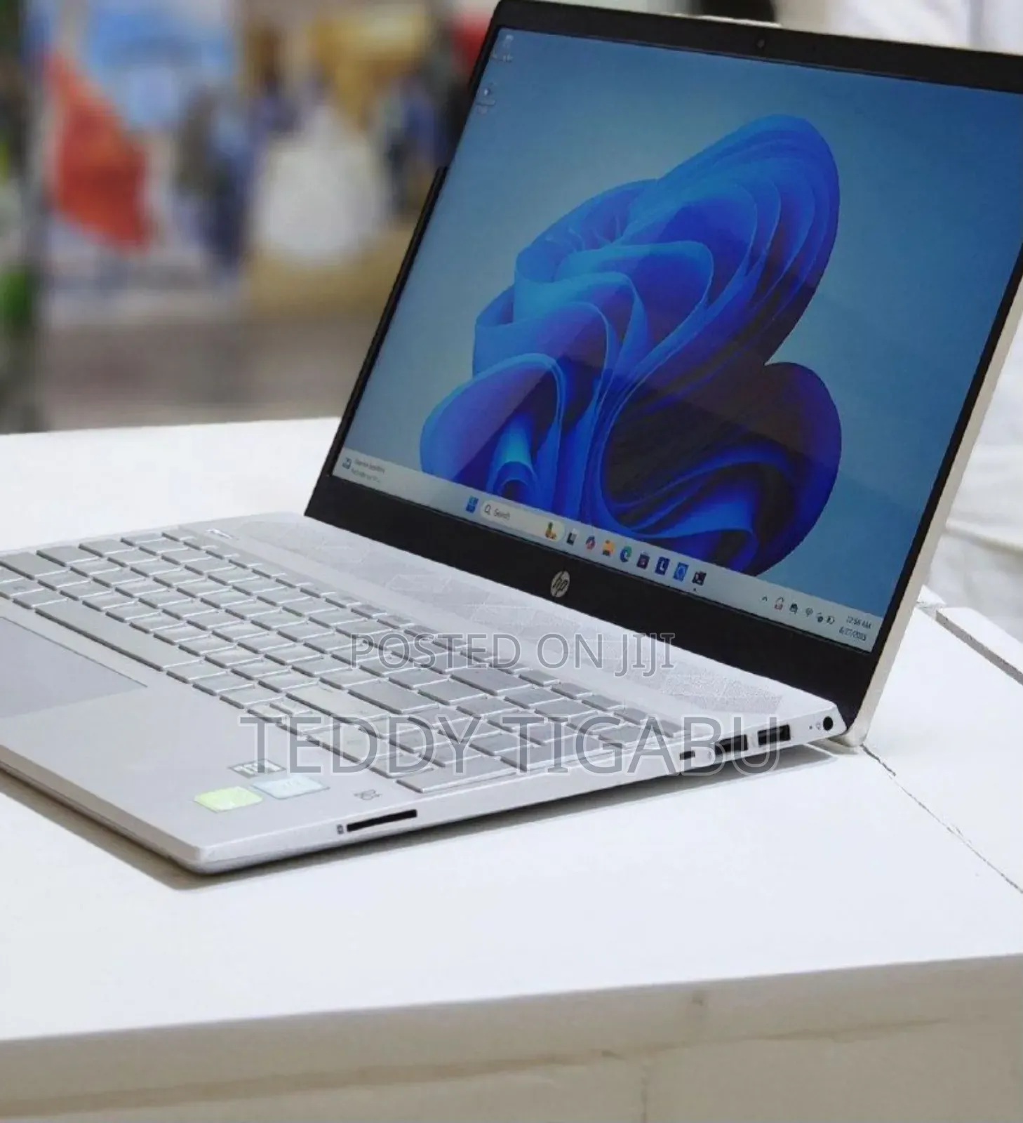 New Laptop HP Pavilion 15 8GB Intel Core I5 SSD 128GB