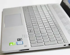 New Laptop HP Pavilion 15 8GB Intel Core I5 SSD 128GB