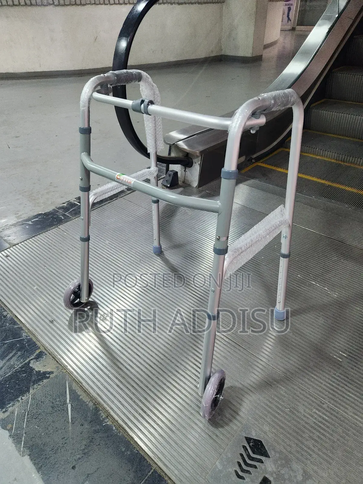 Foldable With Wheel Walker狗食medical Walker版亦walker Medical