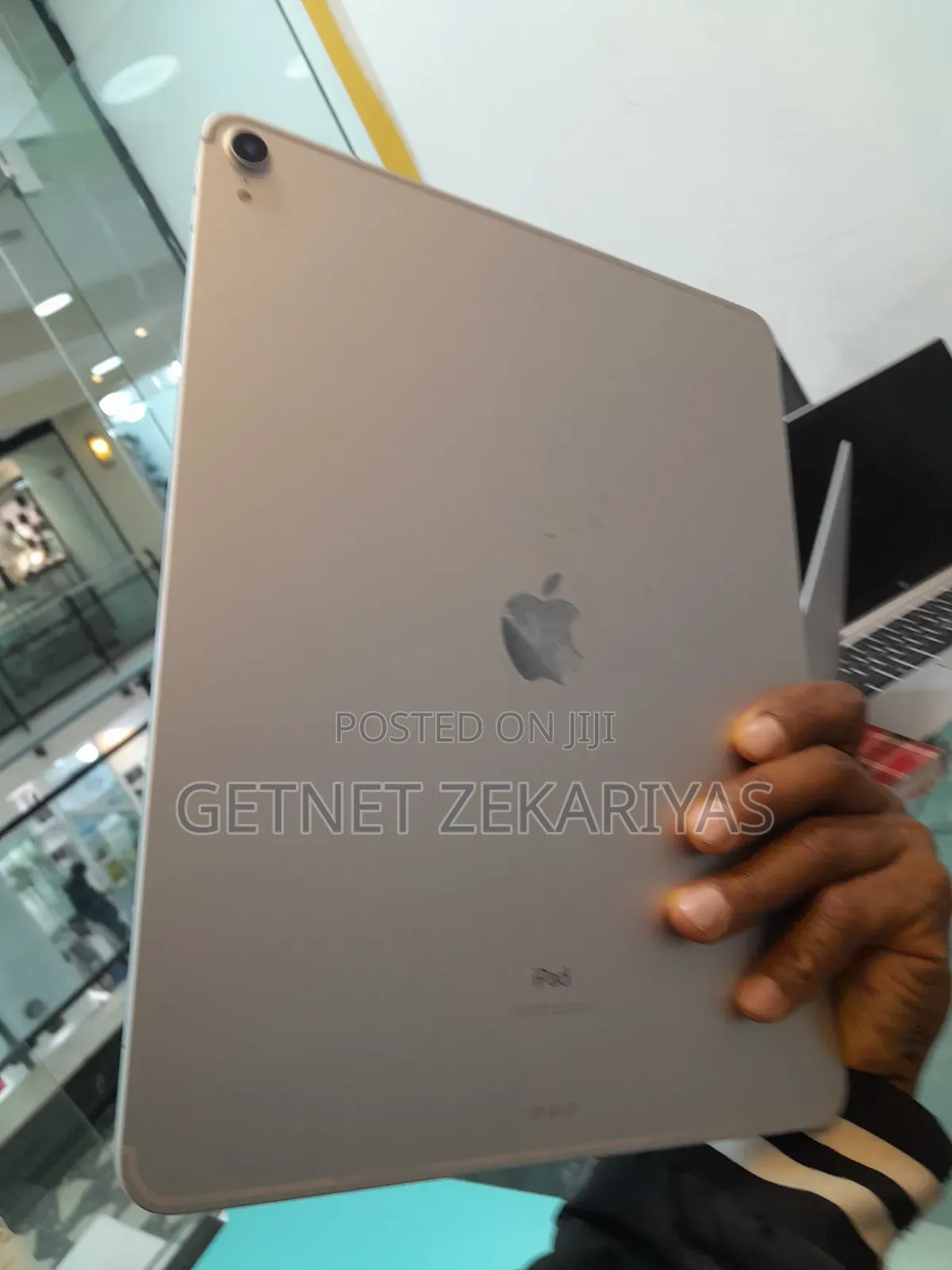 New Apple iPad Pro 64 GB