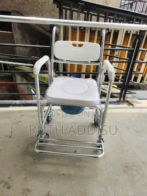 Removable Popo管理toilet Wheelchair腓和commode Wheelchair New