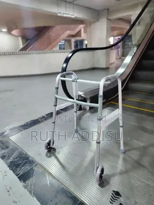 Foldable Walker恢復walker元旦walker Medical盡力brand New Walker