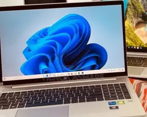 New Laptop HP 16GB Intel Core I7 HDD+SSD 512GB