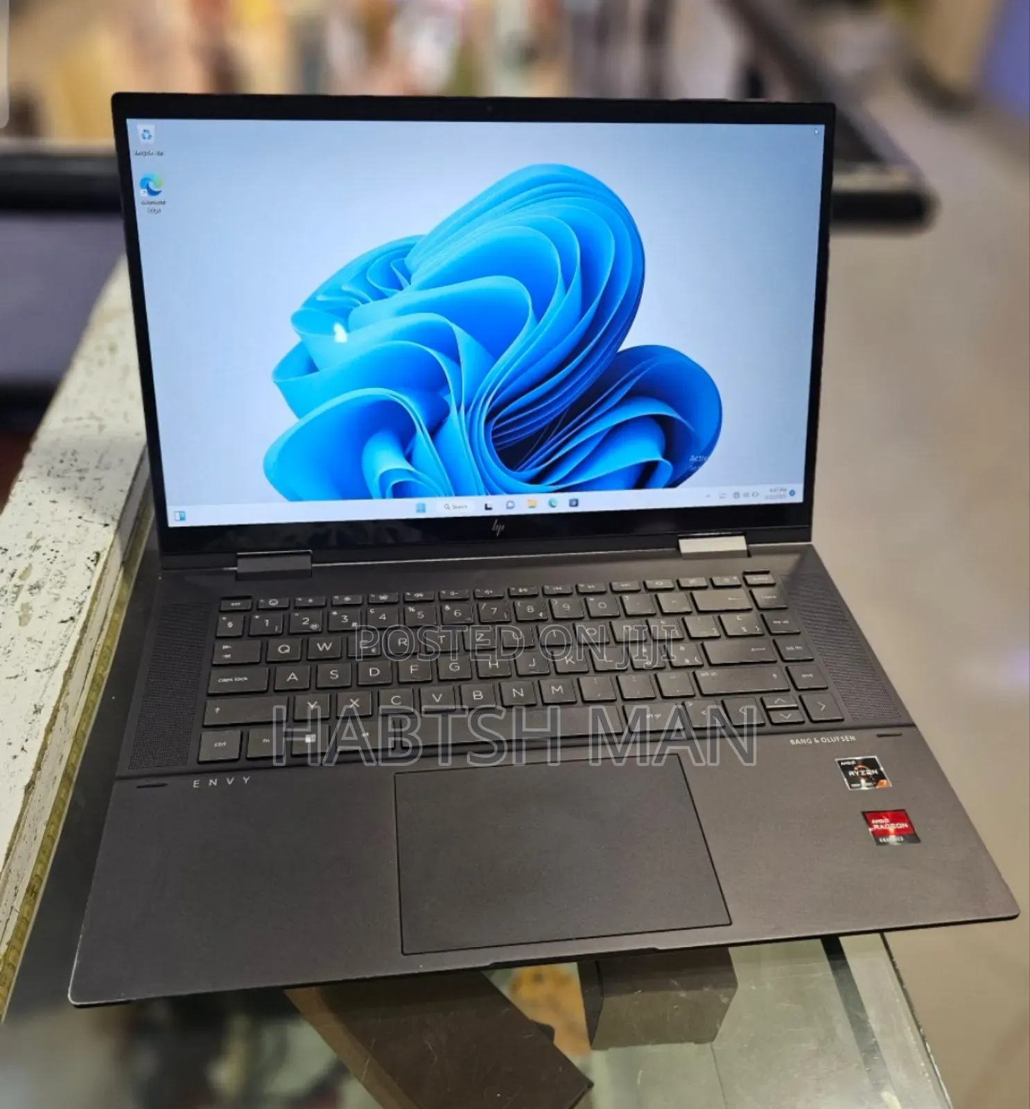 New Laptop HP Envy X360 16GB AMD Ryzen 7 SSD 512GB