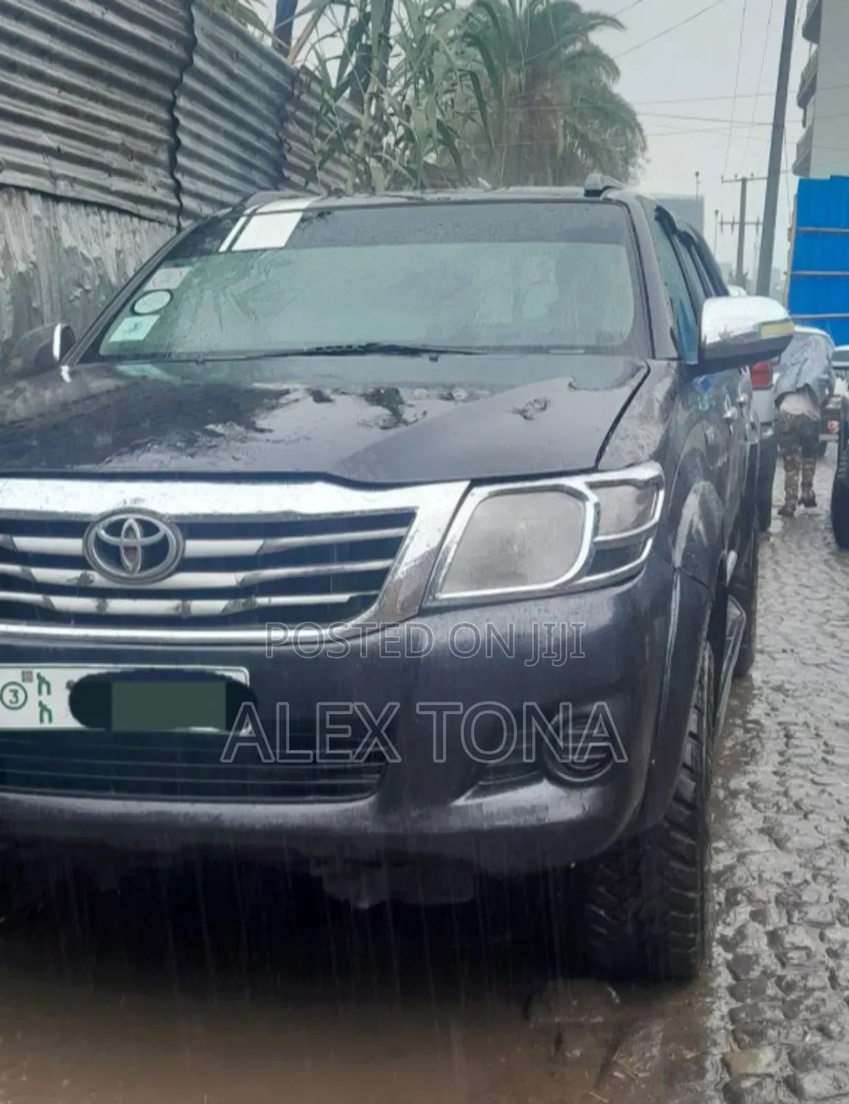 Toyota Hilux 2013 Gray