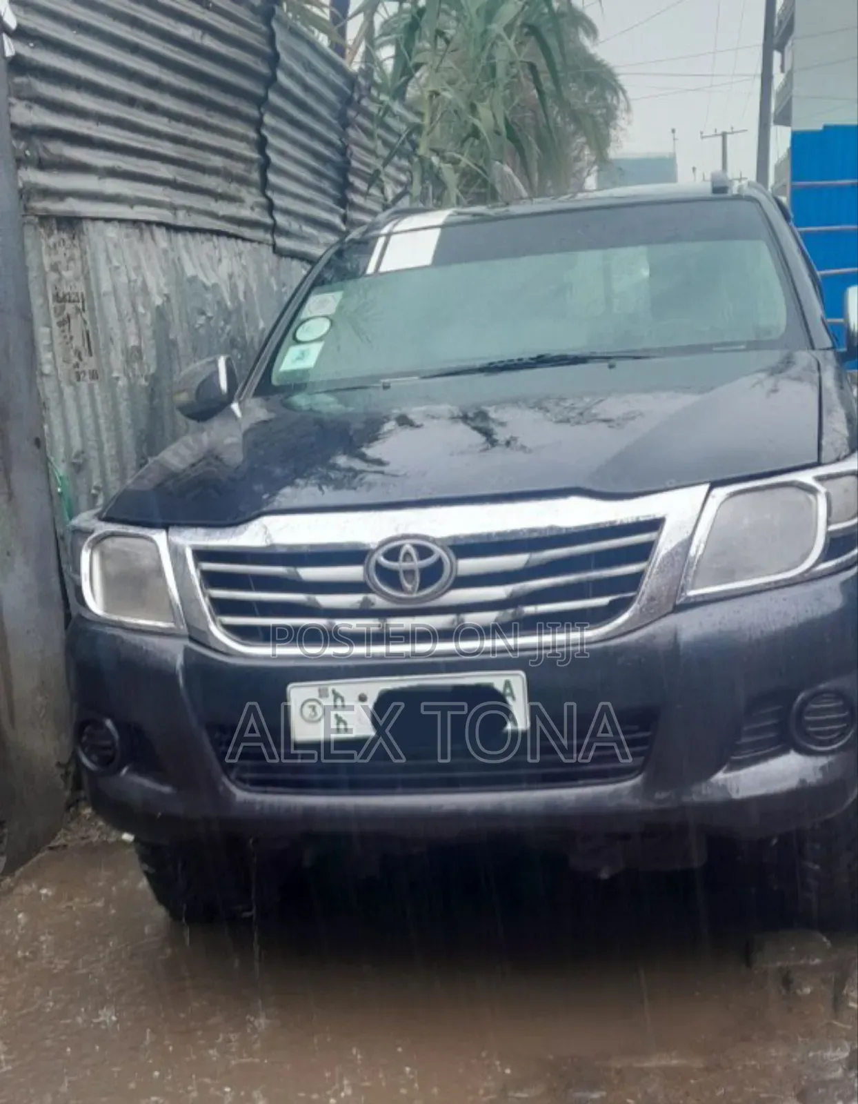 Toyota Hilux 2013 Gray