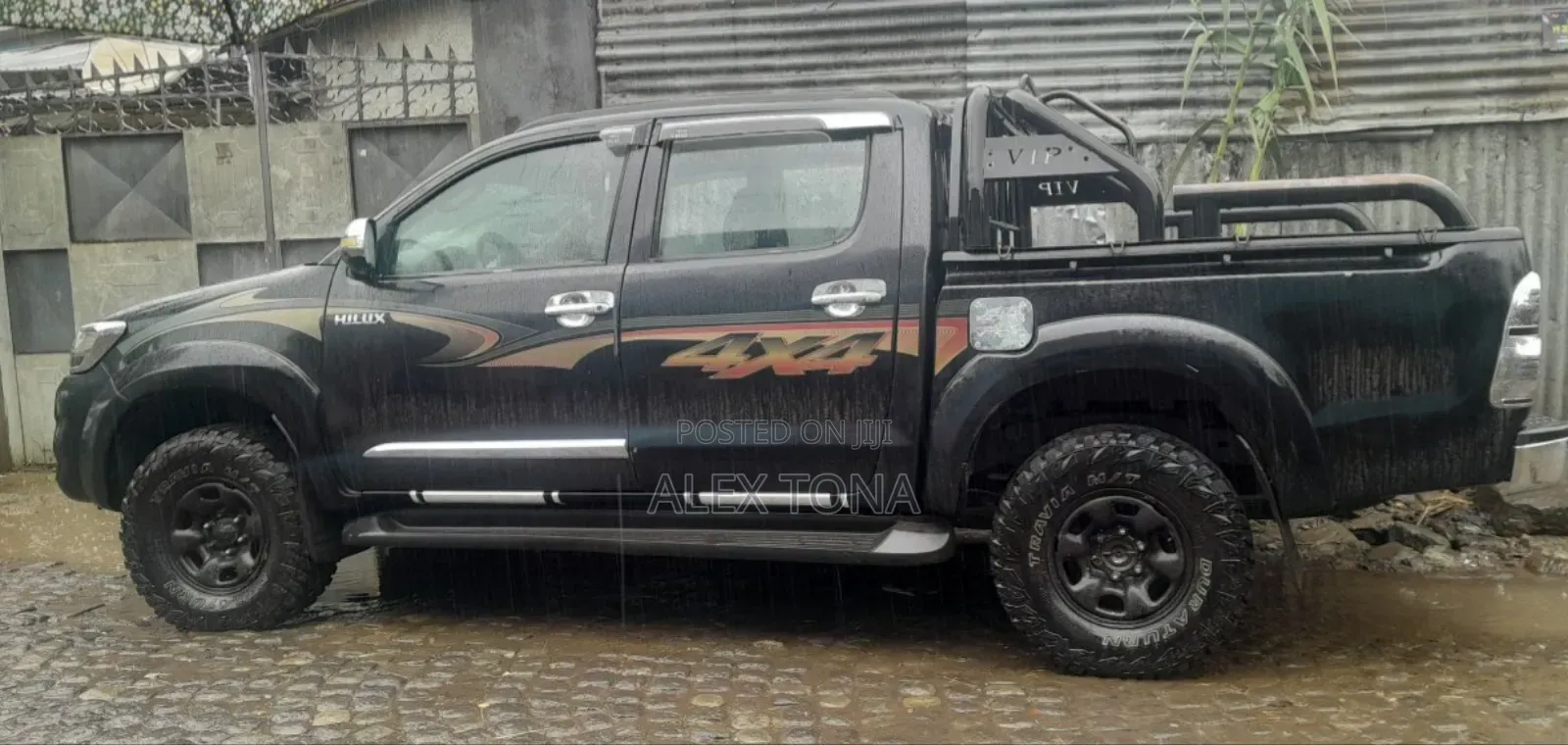 Toyota Hilux 2013 Gray