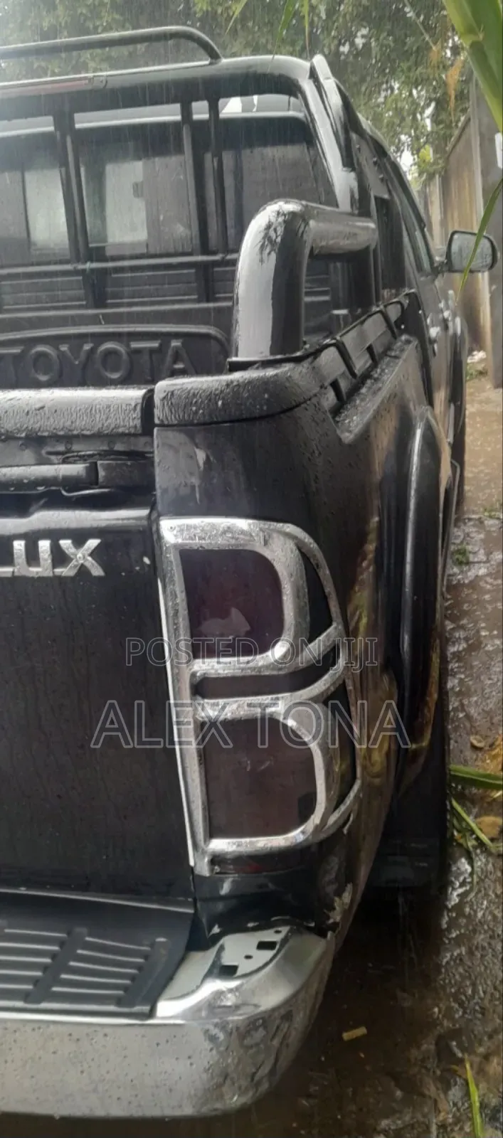 Toyota Hilux 2013 Gray