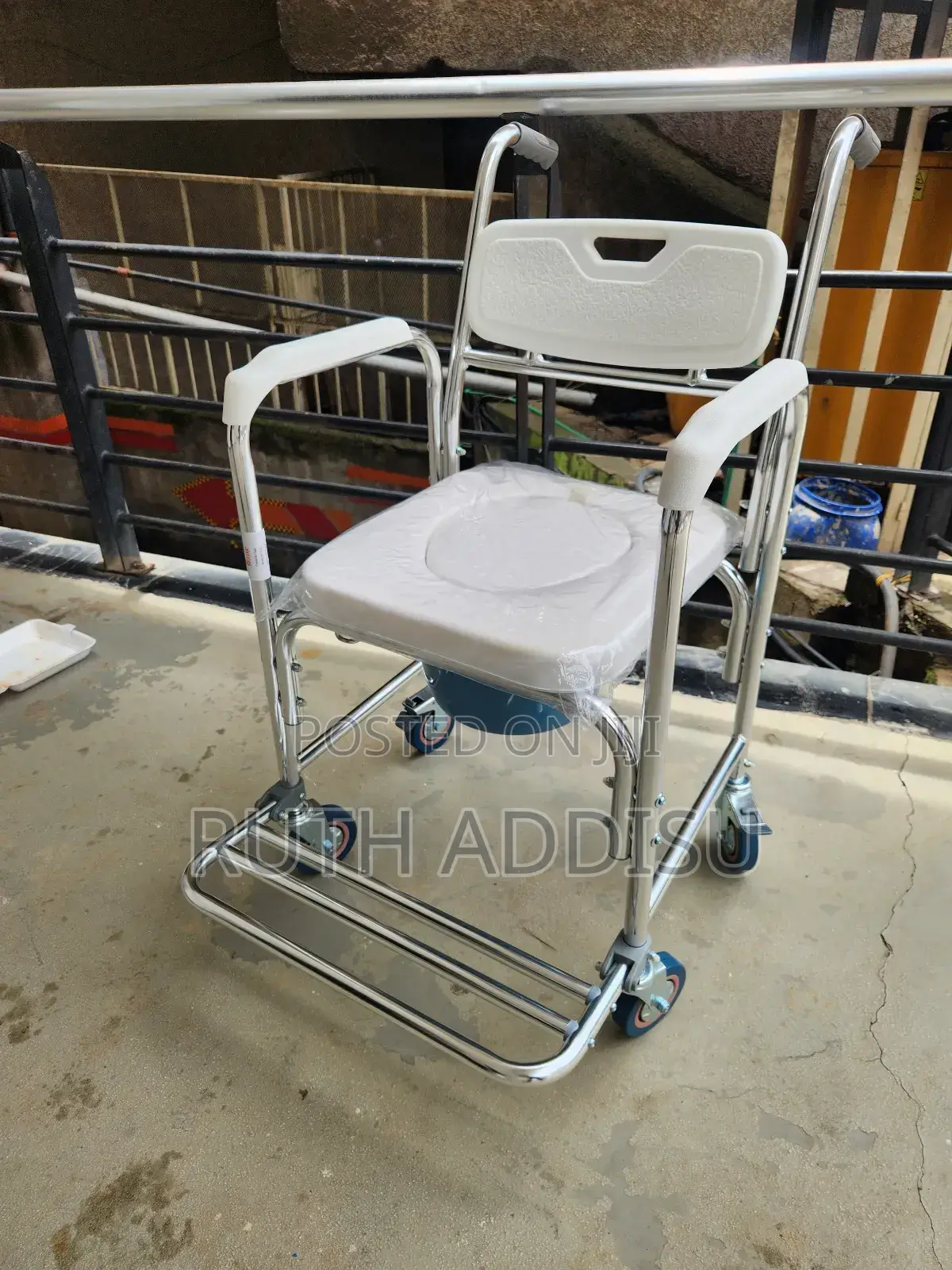 Wheelchair俄國medical Toilet Wheelchair麗山commode Wheelchair