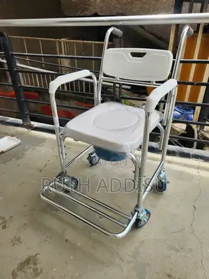 Wheelchair俄國medical Toilet Wheelchair麗山commode Wheelchair