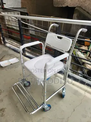 Wheelchair Commode疽你poty Pan衹我bed Side Commode Wheelchair