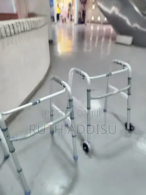 Brand New Walked堵住top Quality Walker威廉safe Walking Frame