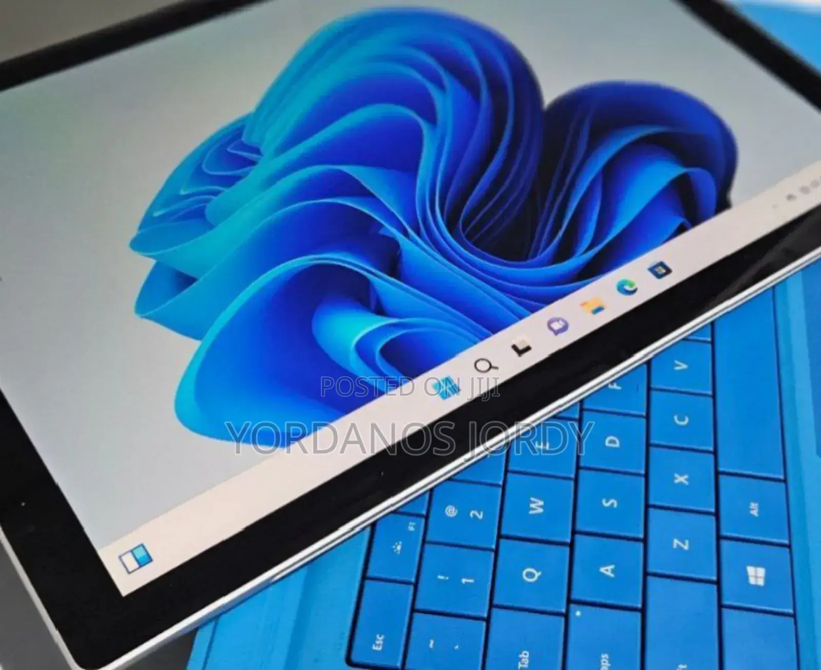 New Laptop Microsoft Surface Pro 7 8GB Intel Core I5 SSD 128GB