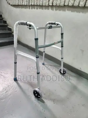 Photo - Brand New Stainless Walker墳場medical Walker坤說heigh Quality