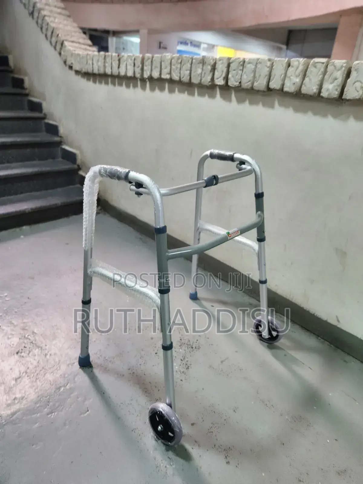 Medical Walker垮狀walking Aid塊莖brand Walker赤道walking Aid New