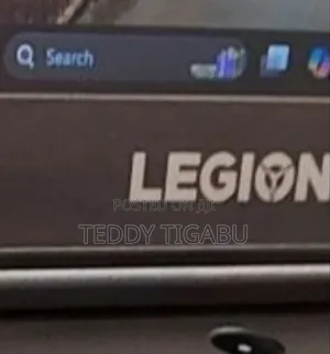 New Laptop Lenovo 8GB Intel Core i5 SSD 512GB