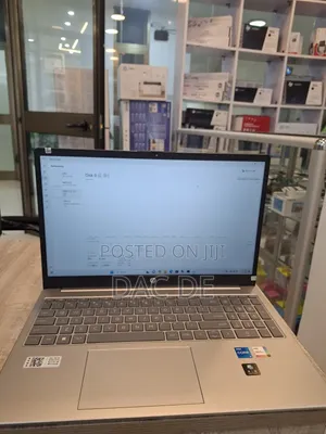 Photo - New Laptop HP 14-Dq1025cl 16GB Intel Core I5 SSD 1T