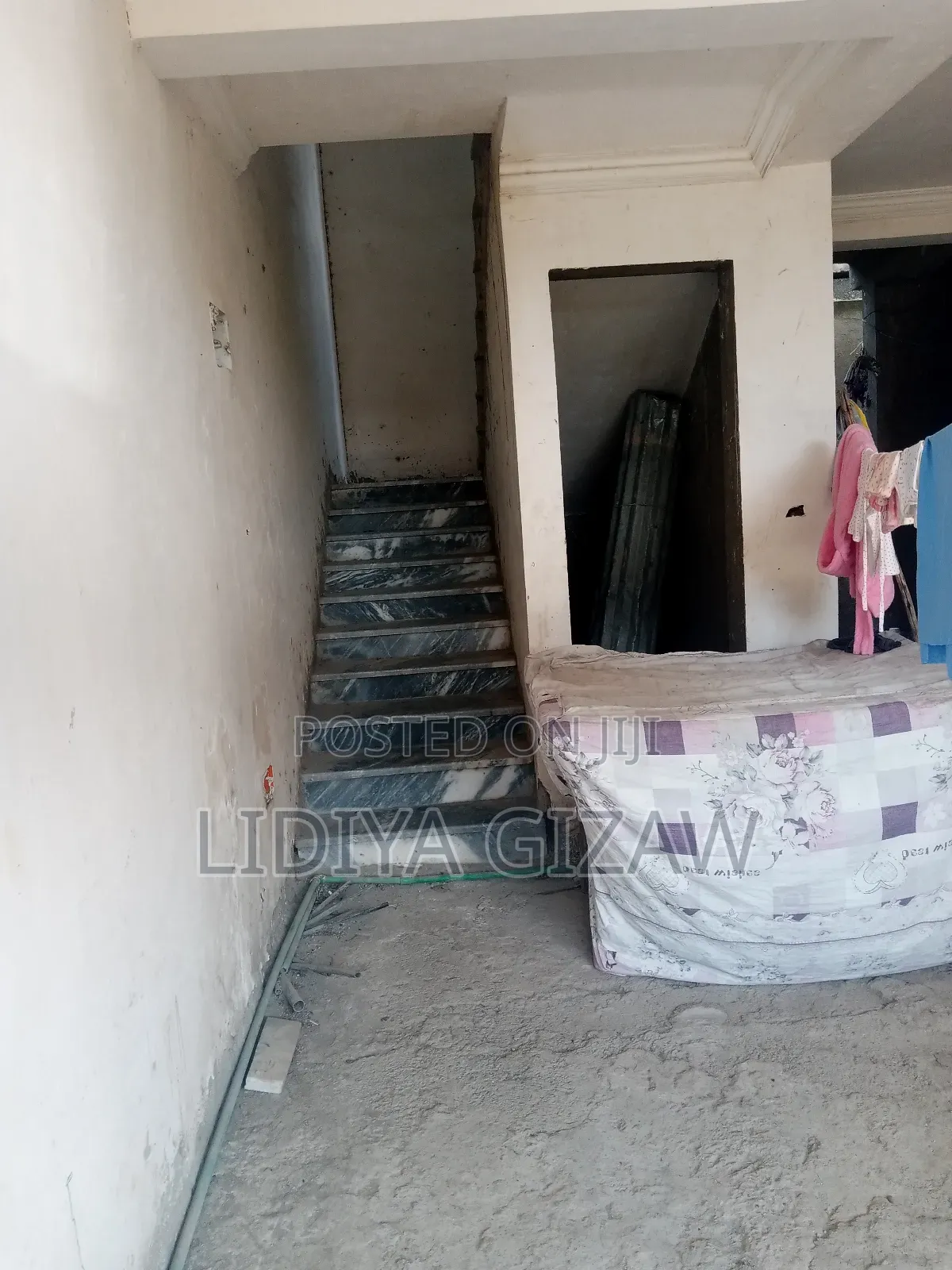 5bdrm House in Akaky Kaliti for sale