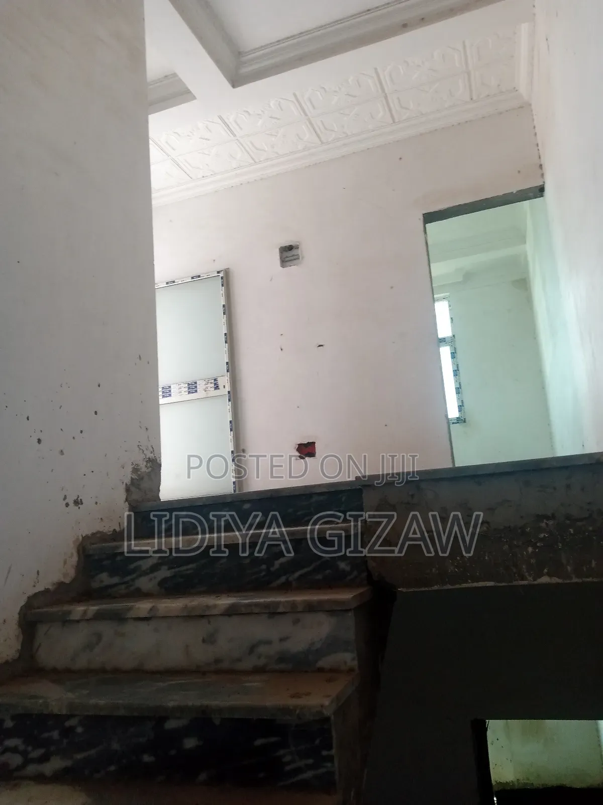 5bdrm House in Akaky Kaliti for sale
