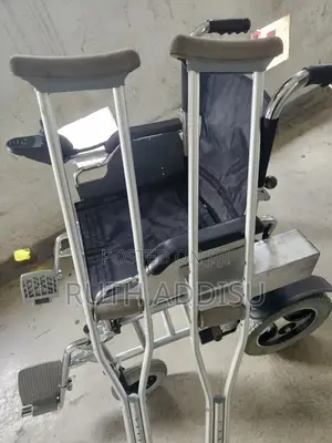 Photo - Crutches Axillary填詞axillary Bilateral Crutches報名crutches