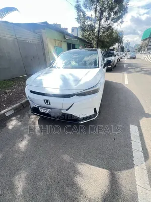 Photo - Honda e:NS1 53.6 kWh FWD 2023 White