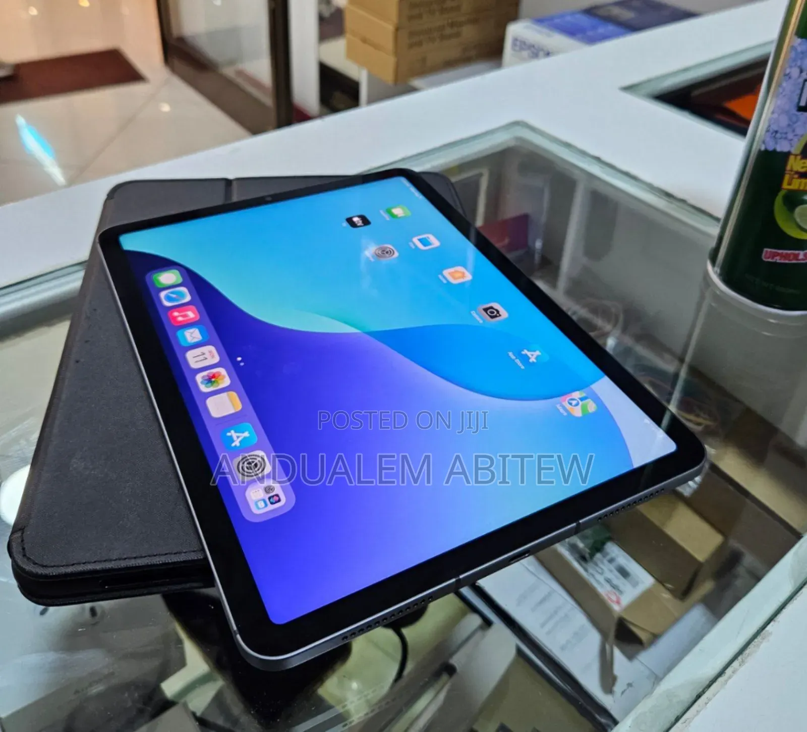 New Apple iPad (2022) 64 GB Gray