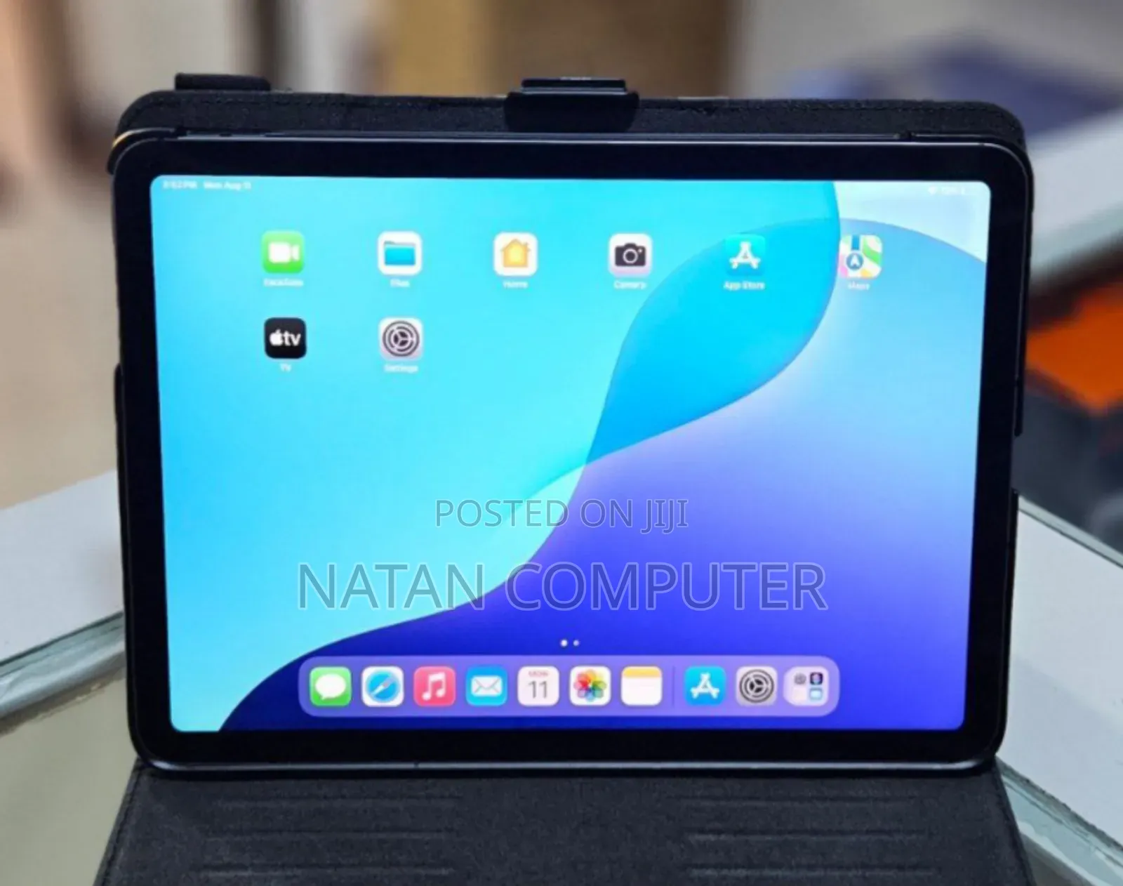 New Apple iPad Air 64 GB Gray