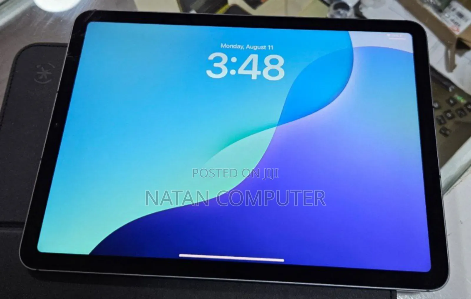 New Apple iPad Air 64 GB Gray